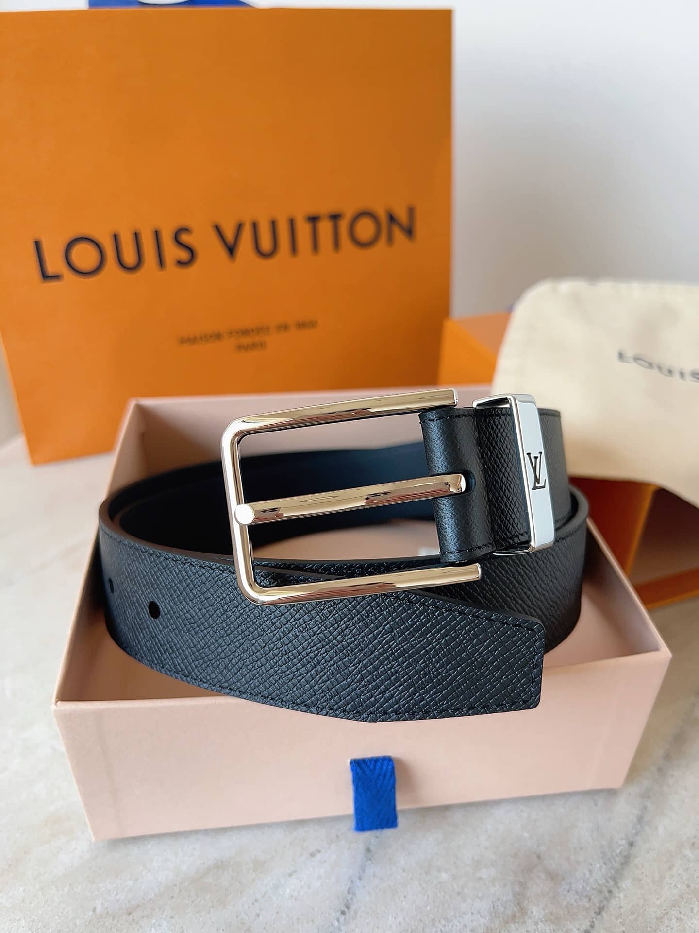 LV Belt-038